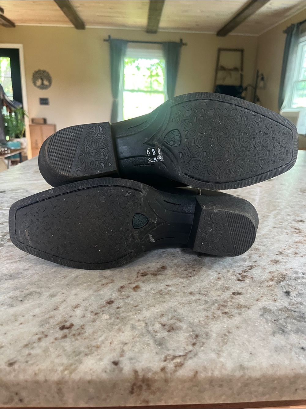 Ariat Round Up Square Toe Limousine Black 4LR technology,Duratread sole,stitch - Picture 10 of 14